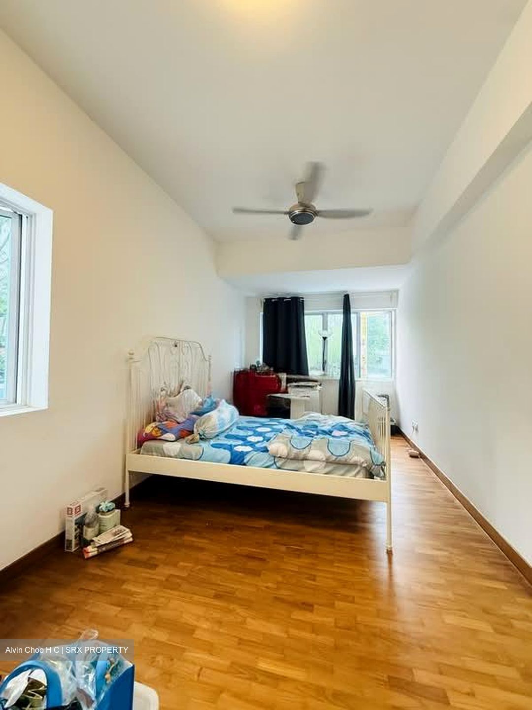 Straits Gardens (D27), Terrace #540533401